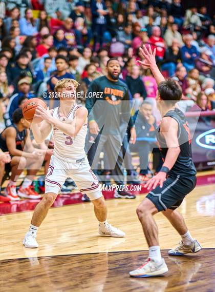 Thumbnail 2 in La Porte vs. Deer Park (McDonald's Texas Invitational) photogallery.