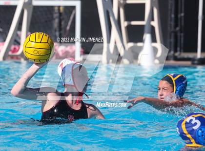 Thumbnail 2 in Agoura vs San Clemente photogallery.