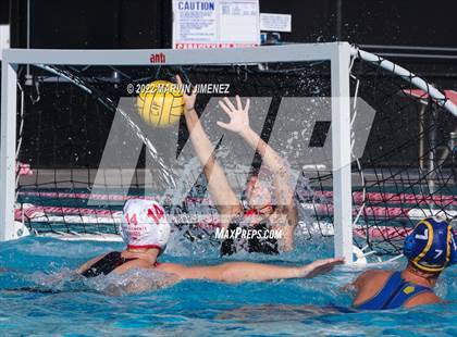 Thumbnail 3 in Agoura vs San Clemente photogallery.