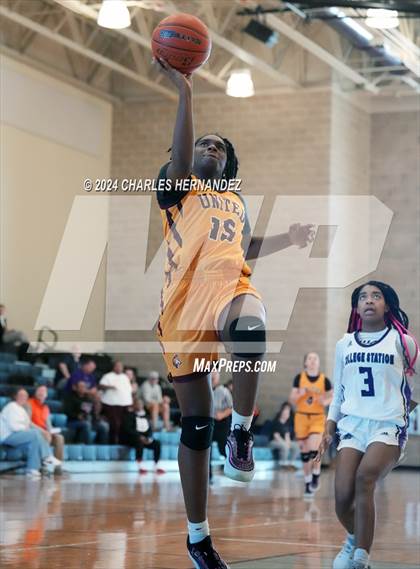 Thumbnail 3 in Beaumont United vs. College Station (Aggieland Invitational) photogallery.