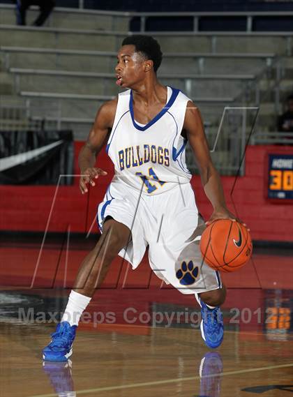 Thumbnail 2 in Carroll vs. Berkner (Thanksgiving Hoopfest) photogallery.