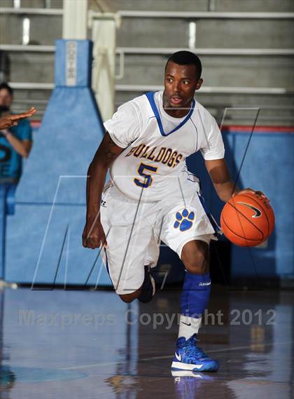 Thumbnail 2 in Carroll vs. Berkner (Thanksgiving Hoopfest) photogallery.