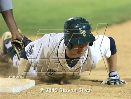 Thumbnail 2 in La Costa Canyon vs. Rancho Bernardo (CIF SDS Open Division Final) photogallery.