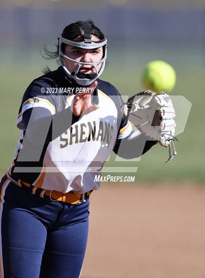 Thumbnail 1 in Shenango @ Ellwood City photogallery.