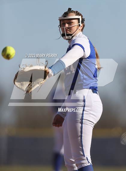 Thumbnail 3 in Shenango @ Ellwood City photogallery.