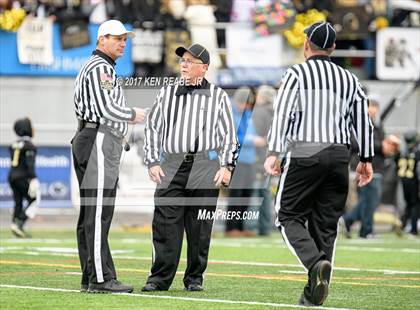 Thumbnail 3 in Southern Columbia Area vs. Wilmington Area (PIAA Class 2A Final) photogallery.