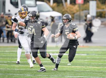 Thumbnail 1 in Southern Columbia Area vs. Wilmington Area (PIAA Class 2A Final) photogallery.