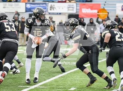 Thumbnail 2 in Southern Columbia Area vs. Wilmington Area (PIAA Class 2A Final) photogallery.