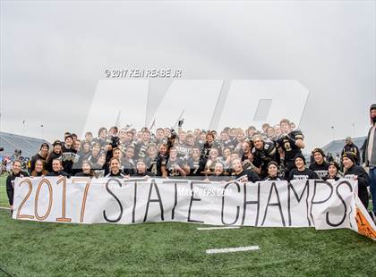 Thumbnail 2 in Southern Columbia Area vs. Wilmington Area (PIAA Class 2A Final) photogallery.