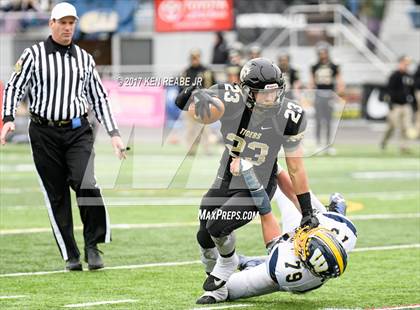 Thumbnail 2 in Southern Columbia Area vs. Wilmington Area (PIAA Class 2A Final) photogallery.