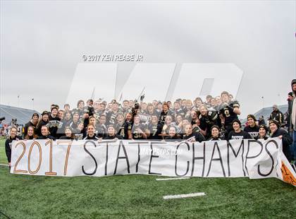 Thumbnail 1 in Southern Columbia Area vs. Wilmington Area (PIAA Class 2A Final) photogallery.