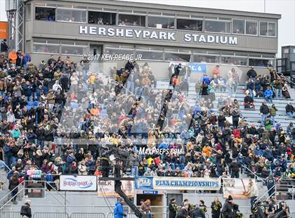 Thumbnail 2 in Southern Columbia Area vs. Wilmington Area (PIAA Class 2A Final) photogallery.