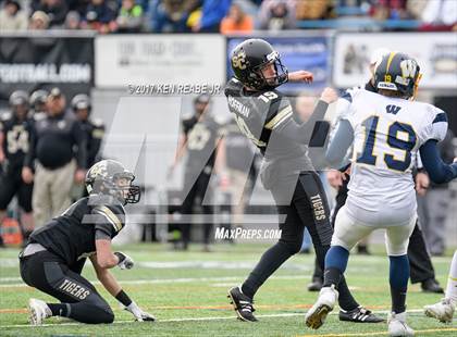 Thumbnail 2 in Southern Columbia Area vs. Wilmington Area (PIAA Class 2A Final) photogallery.