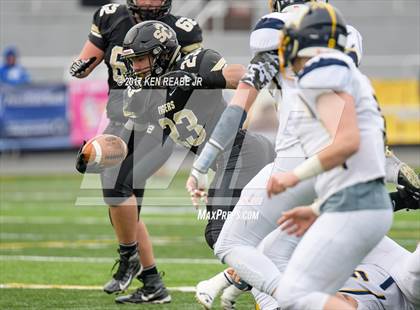 Thumbnail 3 in Southern Columbia Area vs. Wilmington Area (PIAA Class 2A Final) photogallery.