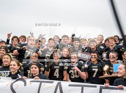 Thumbnail 2 in Southern Columbia Area vs. Wilmington Area (PIAA Class 2A Final) photogallery.