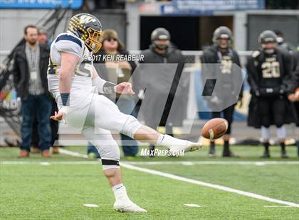 Thumbnail 2 in Southern Columbia Area vs. Wilmington Area (PIAA Class 2A Final) photogallery.