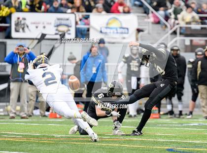 Thumbnail 1 in Southern Columbia Area vs. Wilmington Area (PIAA Class 2A Final) photogallery.
