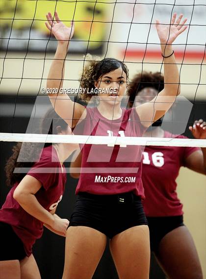 Thumbnail 3 in Saginaw vs Keller Central photogallery.