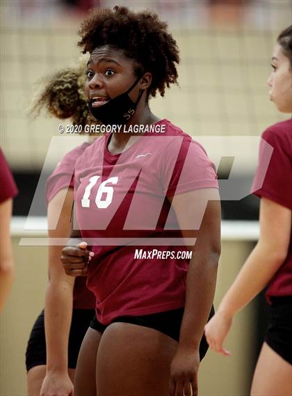 Thumbnail 2 in Saginaw vs Keller Central photogallery.