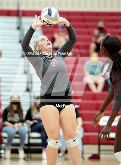 Thumbnail 1 in Saginaw vs Keller Central photogallery.