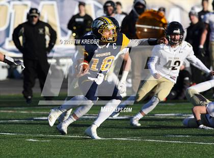 Thumbnail 2 in Southern Columbia Area vs. Wilmington Area (PIAA 2A Championship) photogallery.