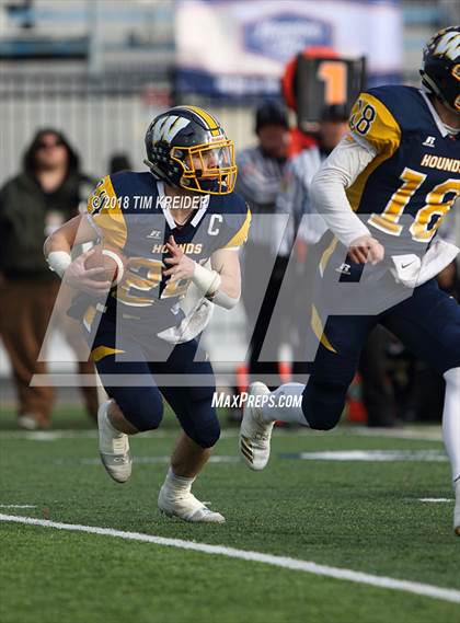 Thumbnail 3 in Southern Columbia Area vs. Wilmington Area (PIAA 2A Championship) photogallery.