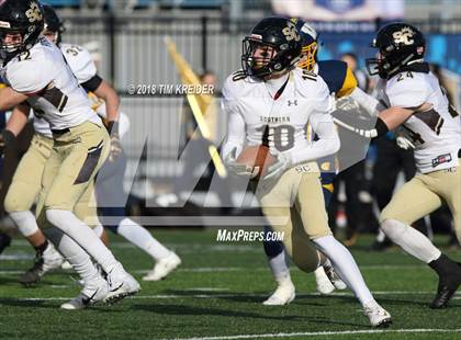 Thumbnail 1 in Southern Columbia Area vs. Wilmington Area (PIAA 2A Championship) photogallery.