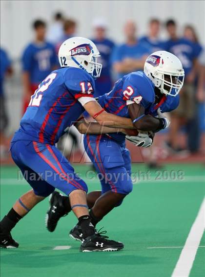 Thumbnail 3 in Bryan @ Leander photogallery.