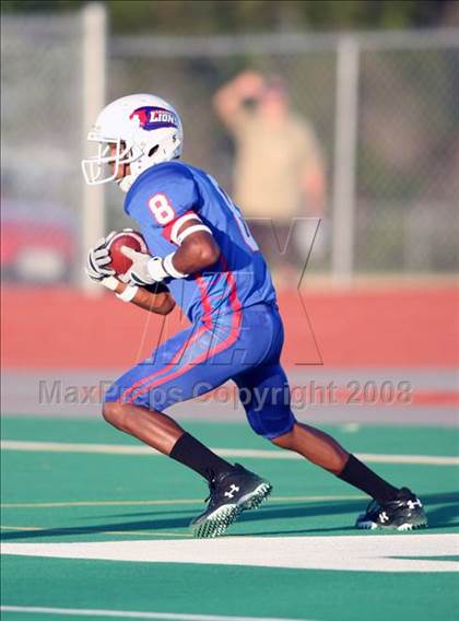 Thumbnail 2 in Bryan @ Leander photogallery.