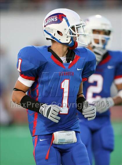 Thumbnail 2 in Bryan @ Leander photogallery.