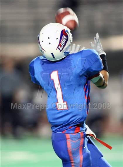 Thumbnail 2 in Bryan @ Leander photogallery.