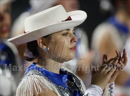 Thumbnail 2 in Bryan @ Leander photogallery.