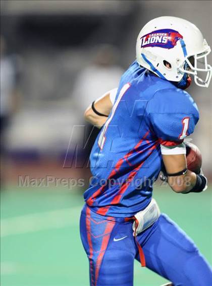 Thumbnail 1 in Bryan @ Leander photogallery.