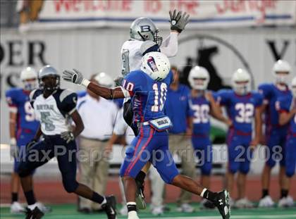 Thumbnail 2 in Bryan @ Leander photogallery.
