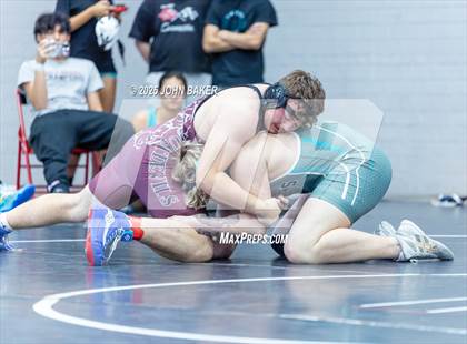 Thumbnail 1 in Lovelock Mustangs Tournament (215lbs) photogallery.