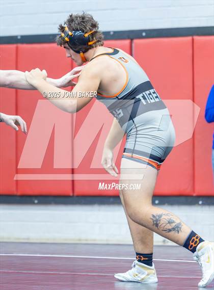 Thumbnail 3 in Lovelock Mustangs Tournament (215lbs) photogallery.