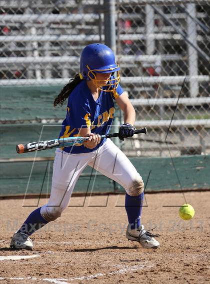 Thumbnail 2 in Del Campo vs Oak Ridge (Victory Pre-Season T.O.C.) photogallery.