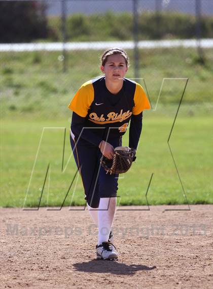 Thumbnail 3 in Del Campo vs Oak Ridge (Victory Pre-Season T.O.C.) photogallery.