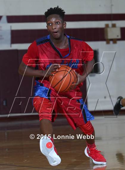 Thumbnail 2 in Peekskill vs White Plains (4th Annual Harrison Booster Club Tournament) photogallery.