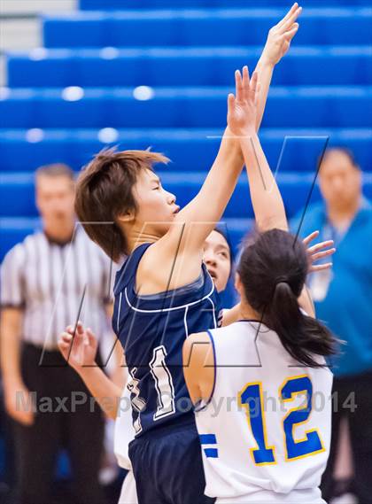 Thumbnail 2 in JV: American @ Newark Memorial photogallery.