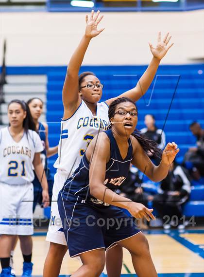 Thumbnail 3 in JV: American @ Newark Memorial photogallery.