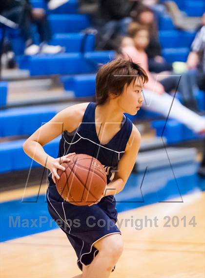 Thumbnail 2 in JV: American @ Newark Memorial photogallery.