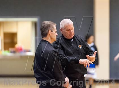Thumbnail 1 in JV: American @ Newark Memorial photogallery.