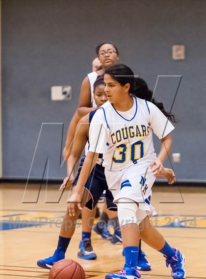Thumbnail 3 in JV: American @ Newark Memorial photogallery.