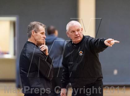 Thumbnail 2 in JV: American @ Newark Memorial photogallery.