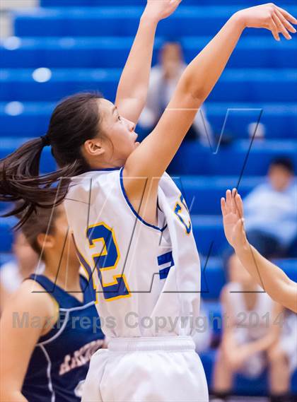 Thumbnail 3 in JV: American @ Newark Memorial photogallery.