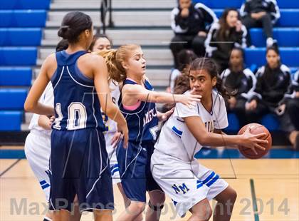 Thumbnail 3 in JV: American @ Newark Memorial photogallery.