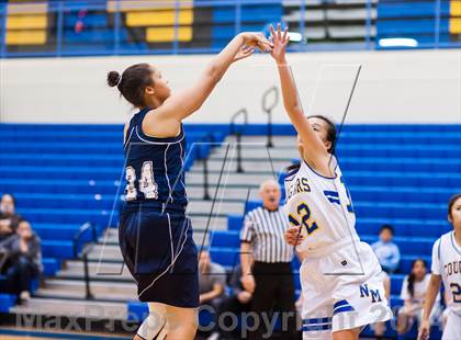 Thumbnail 3 in JV: American @ Newark Memorial photogallery.