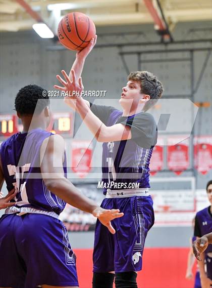 Thumbnail 3 in Ridge Point vs Fort Bend Travis photogallery.