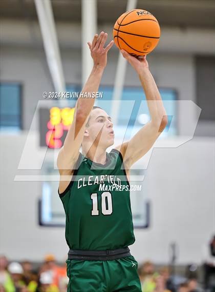 Thumbnail 3 in Clearfield @ Syracuse photogallery.